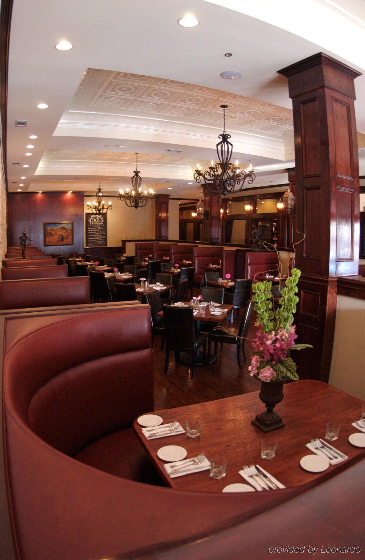 The Grand Hotel МакКини Ресторант снимка
