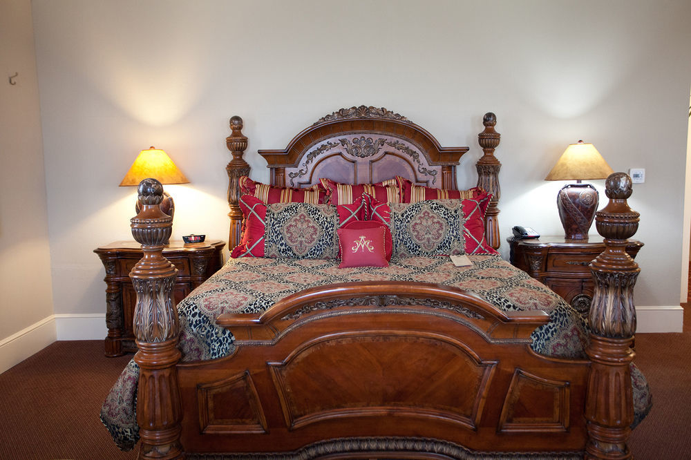 Grand Hotel МакКини Екстериор снимка